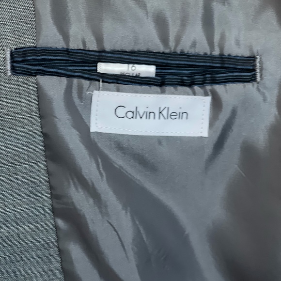 3 piece suit—Boys size 16